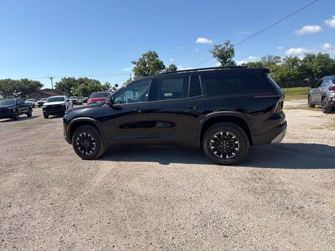 New 2026 Chevrolet Traverse Z71 w/ Driver Confidence Package AWD/4WD image 7