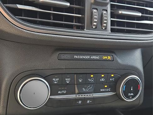 Used 2025 Ford Escape Active AWD/4WD image 26