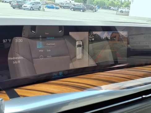 New 2026 Cadillac Escalade Platinum Sport w/ LPO, ONYX Package AWD/4WD image 13