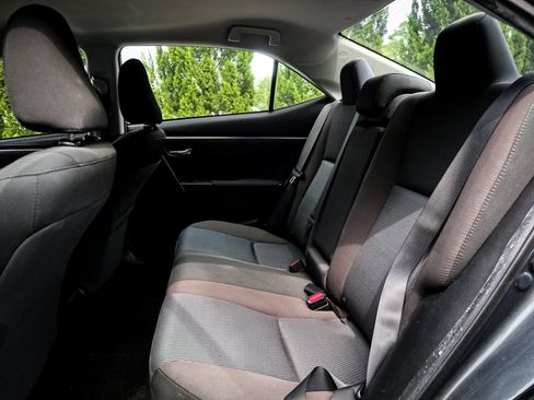 Used 2019 Toyota Corolla LE FWD image 8
