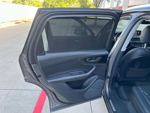 Used 2017 Audi Q7 3.0T Prestige image 17