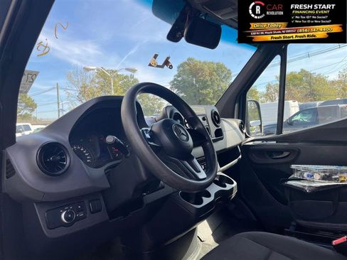 Used 2019 Mercedes-Benz Sprinter 170 image 12