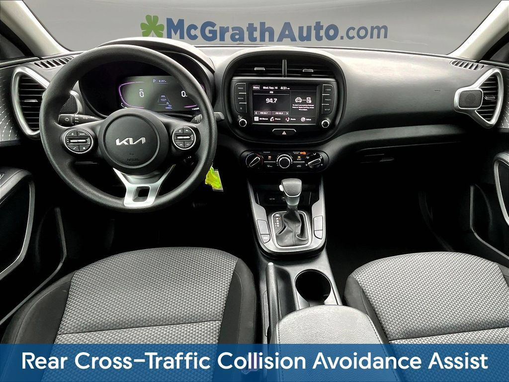 Used 2023 Kia Soul LX w/ Option Group 015 FWD image 10