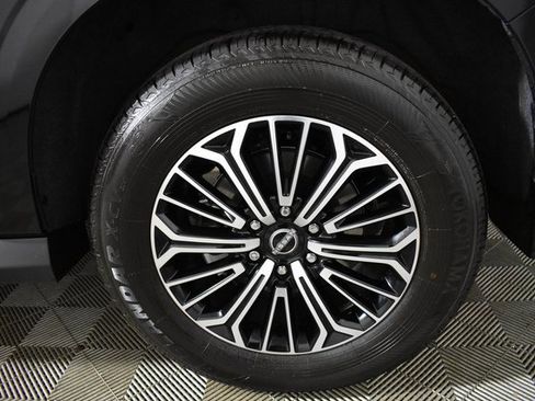 New 2025 Nissan Armada SL w/ Captain's Chari Seat Package image 52