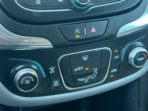 Used 2024 Chevrolet Equinox LS w/ LS Convenience Package AWD/4WD image 19