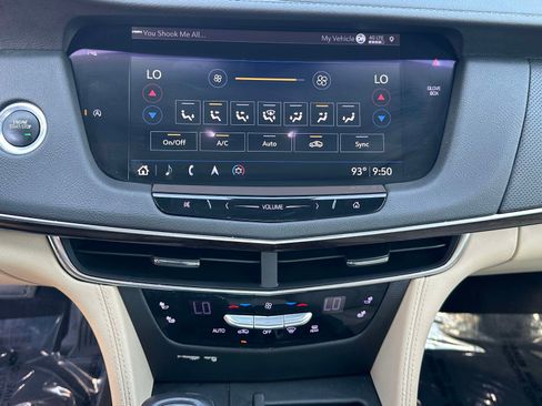 Used 2020 Cadillac CT6 Luxury AWD/4WD image 11