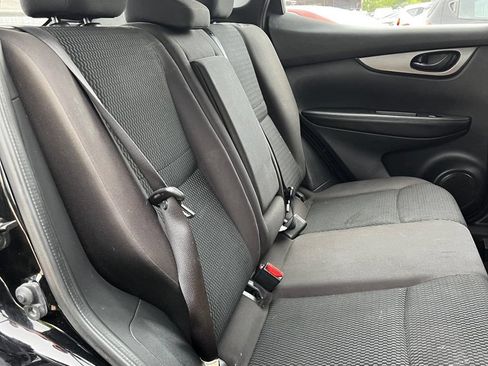 Used 2018 Nissan Rogue Sport S w/ S Appearance Package AWD/4WD image 16
