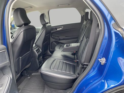 Used 2024 Ford Edge SEL w/ Convenience Package AWD/4WD image 4