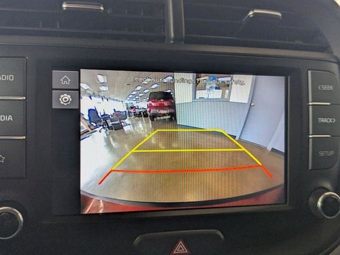 Used 2023 Kia Soul LX w/ Option Group 015 FWD image 32