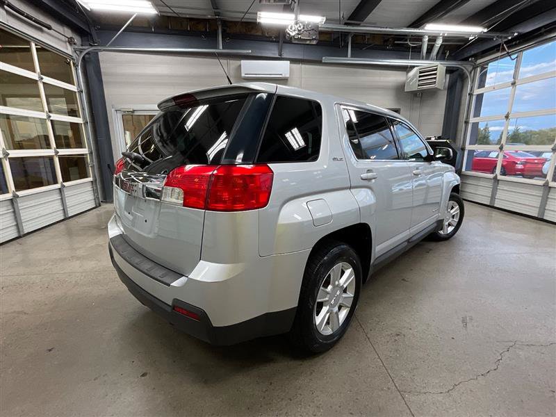 Used 2011 GMC Terrain SLE FWD image 5