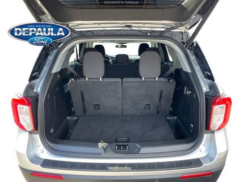 Used 2024 Ford Explorer XLT AWD/4WD image 6