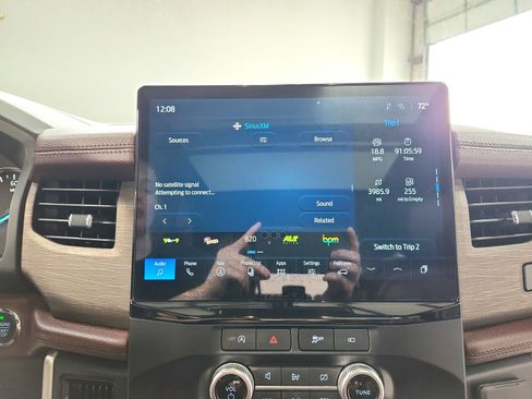 Used 2024 Ford Expedition Max Limited image 30