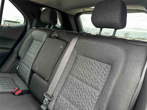 Used 2022 Chevrolet Equinox LT image 19
