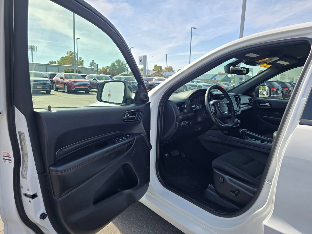Used 2025 Dodge Durango GT AWD/4WD image 19