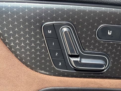 Used 2024 Mercedes-Benz GLB 250 GLB 250 image 40