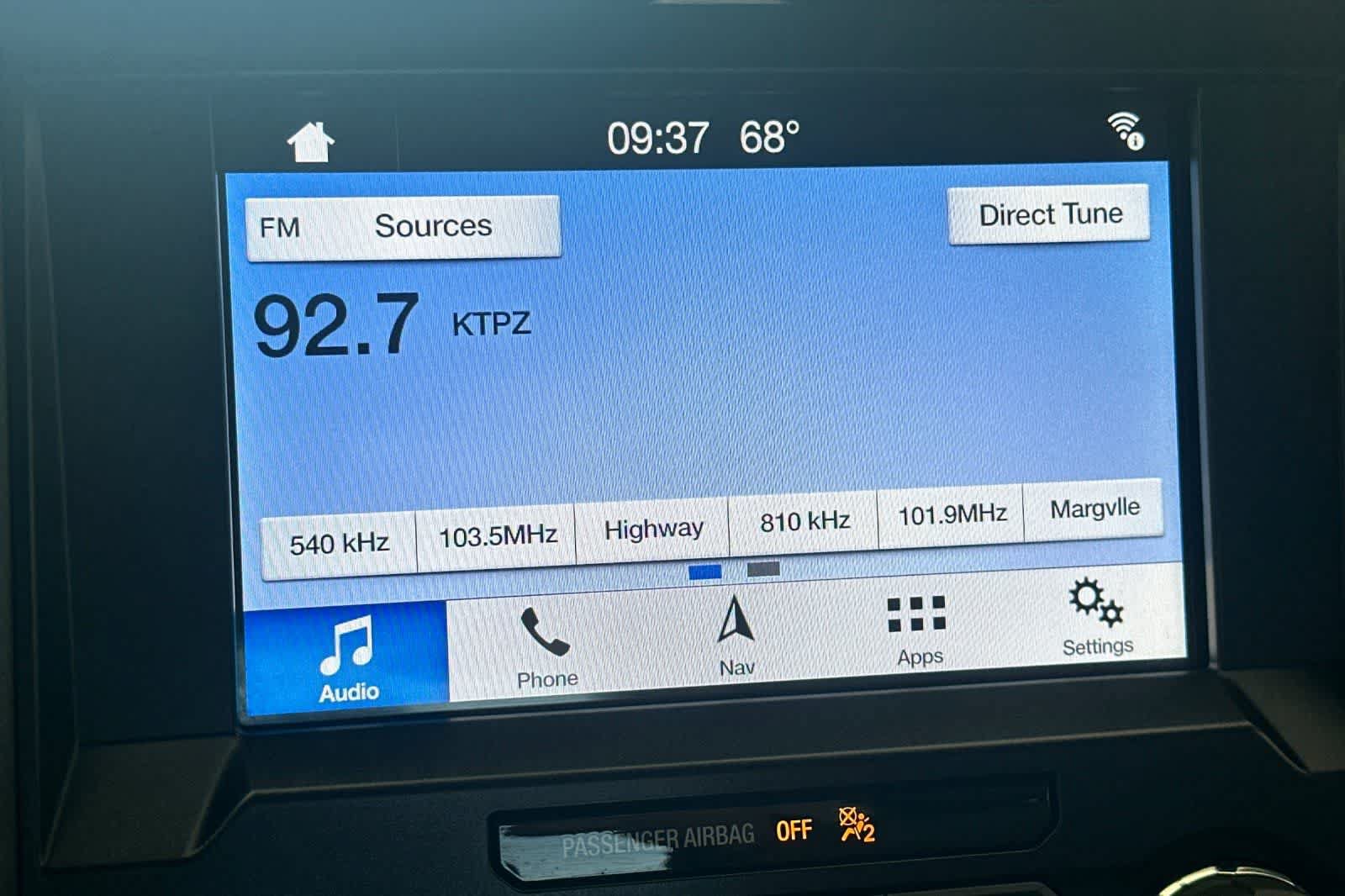 Used 2019 Ford F150 XLT w/ Equipment Group 302A Luxury AWD/4WD image 18
