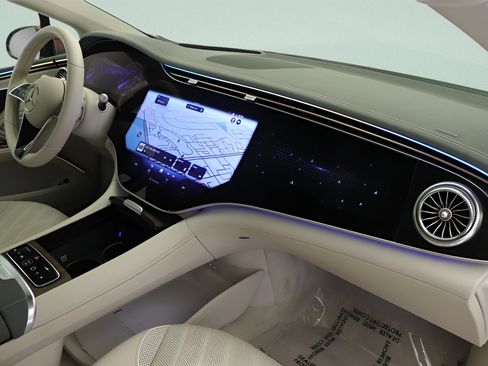 Certified 2023 Mercedes-Benz EQS 580 4MATIC Sedan image 22