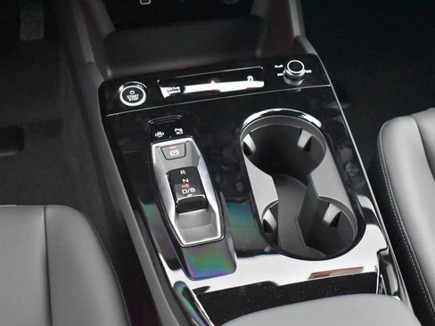 New 2027 Audi Q6 e-tron Premium AWD/4WD image 15