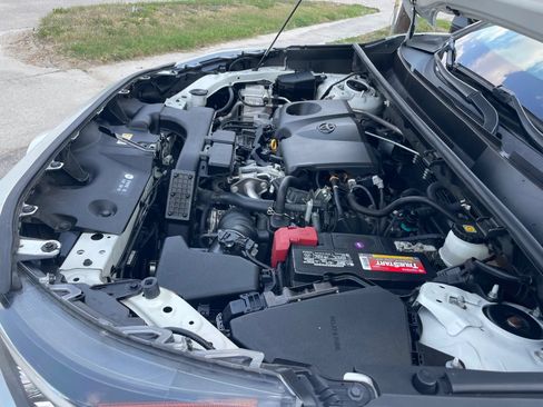 Used 2019 Toyota RAV4 Limited w/ Advanced Technology Package FWD image 13