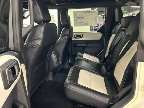 New 2026 Ford Bronco Outer Banks w/ Sasquatch Package AWD/4WD image 28