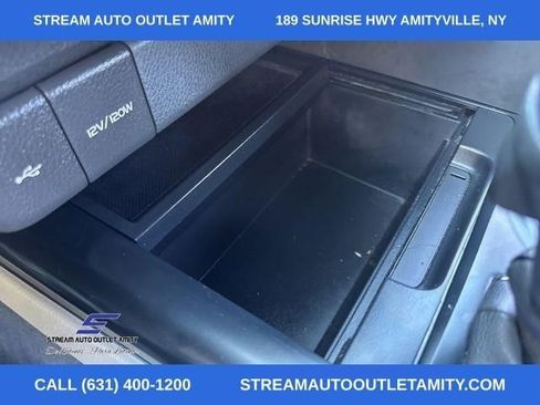 Used 2020 Toyota Camry SE w/ Cold Weather Package AWD/4WD image 43