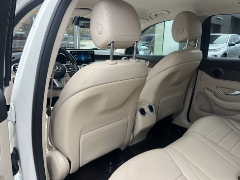 Used 2022 Mercedes-Benz GLC 300 image 32