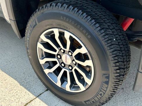 Certified 2021 GMC Sierra 1500 AT4 w/ AT4 Value Package image 12