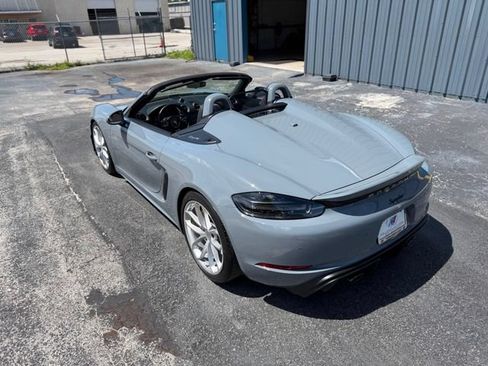 Used 2023 Porsche 718 Boxster Spyder RWD image 86