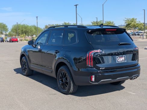 Certified 2025 Kia Telluride AWD image 3