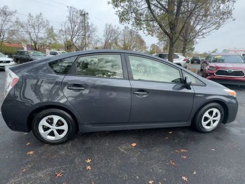 Used 2014 Toyota Prius Two image 15