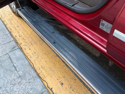 Used 2018 GMC Sierra 1500 Denali w/ Denali Ultimate Package image 10