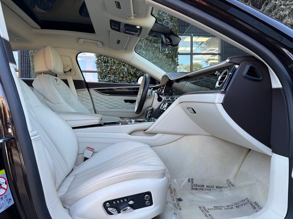 Used 2021 Bentley Flying Spur W12 AWD/4WD image 34