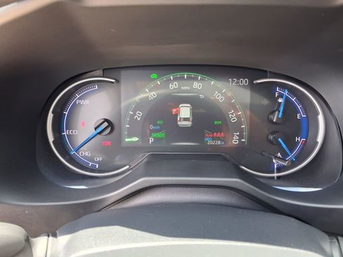 Used 2024 Toyota RAV4 XLE w/ Convenience Package image 18