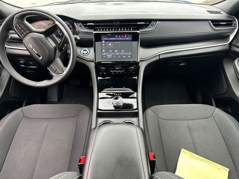 Used 2025 Jeep Grand Cherokee Laredo X w/ Trailer Tow Package image 22