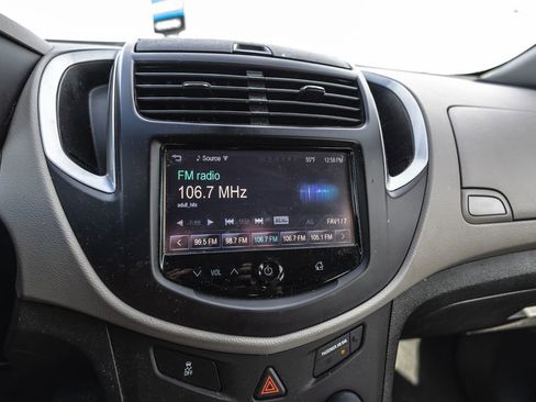 Used 2015 Chevrolet Trax LS image 7