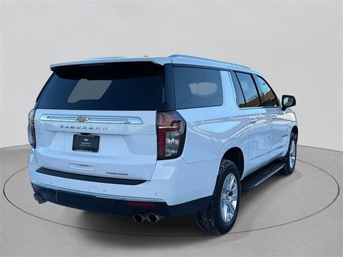 Used 2024 Chevrolet Suburban Premier w/ Premium Package image 5