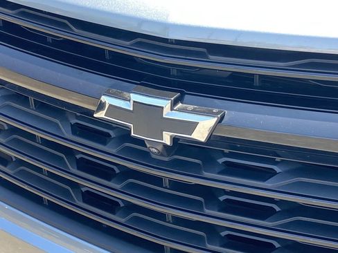 Used 2024 Chevrolet Traverse LS w/ Midnight/Sport Edition FWD image 27