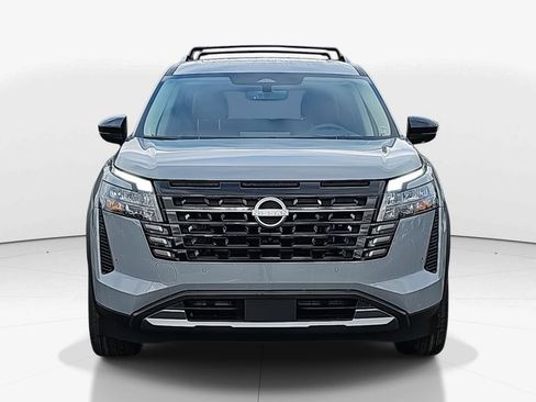 New 2026 Nissan Pathfinder Platinum image 9