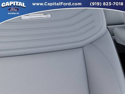 New 2027 Ford Expedition Platinum w/ Platinum Ultimate Package AWD/4WD image 16
