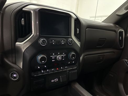 Used 2019 Chevrolet Silverado 1500 LT Trail Boss image 44