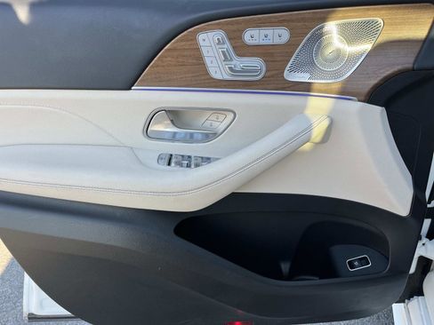Certified 2024 Mercedes-Benz GLE 450 4MATIC image 17