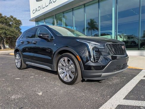 Used 2020 Cadillac XT4 Premium Luxury image 2
