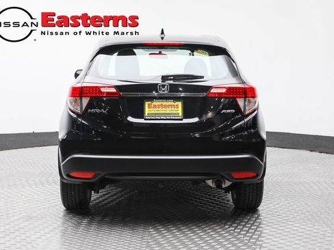 Used 2021 Honda HR-V LX image 6