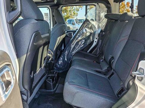 New 2026 Jeep Gladiator Rubicon image 17
