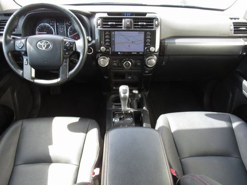 Certified 2024 Toyota 4Runner TRD Off-Road Premium image 31