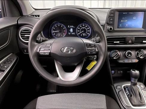 Used 2021 Hyundai Kona SE AWD/4WD image 5