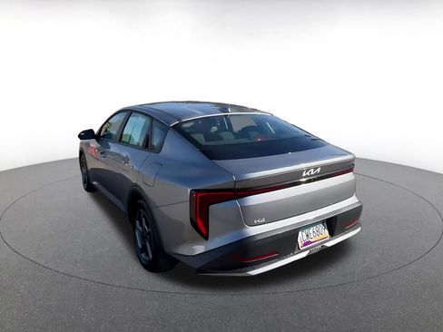 Used 2025 Kia K4 LXS image 11