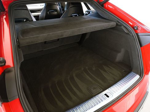 Used 2019 Lamborghini Urus image 49