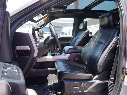 Used 2017 Ford F150 Lariat w/ Equipment Group 502A Luxury AWD/4WD image 18