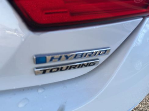 Used 2019 Honda Accord Touring image 7